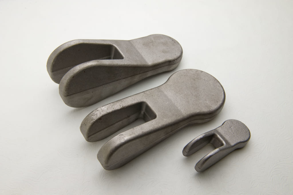 架線金物部品 中山製作所