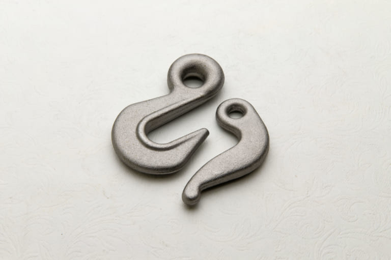 架線金物部品 中山製作所